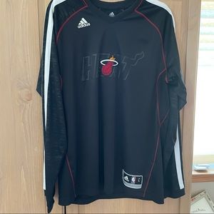 Men’s Miami Heat adidas warm up shoot around shirt size L